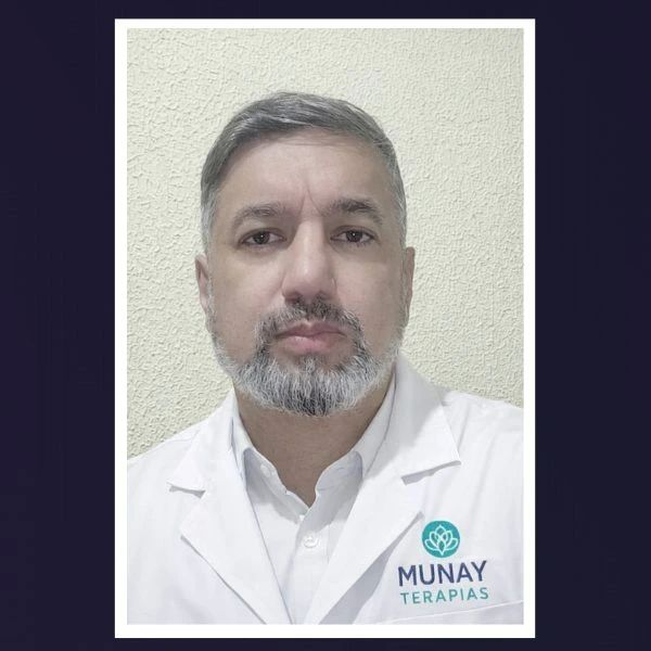 Ícarõ Munay — Terapeuta especialista em campo vibracional